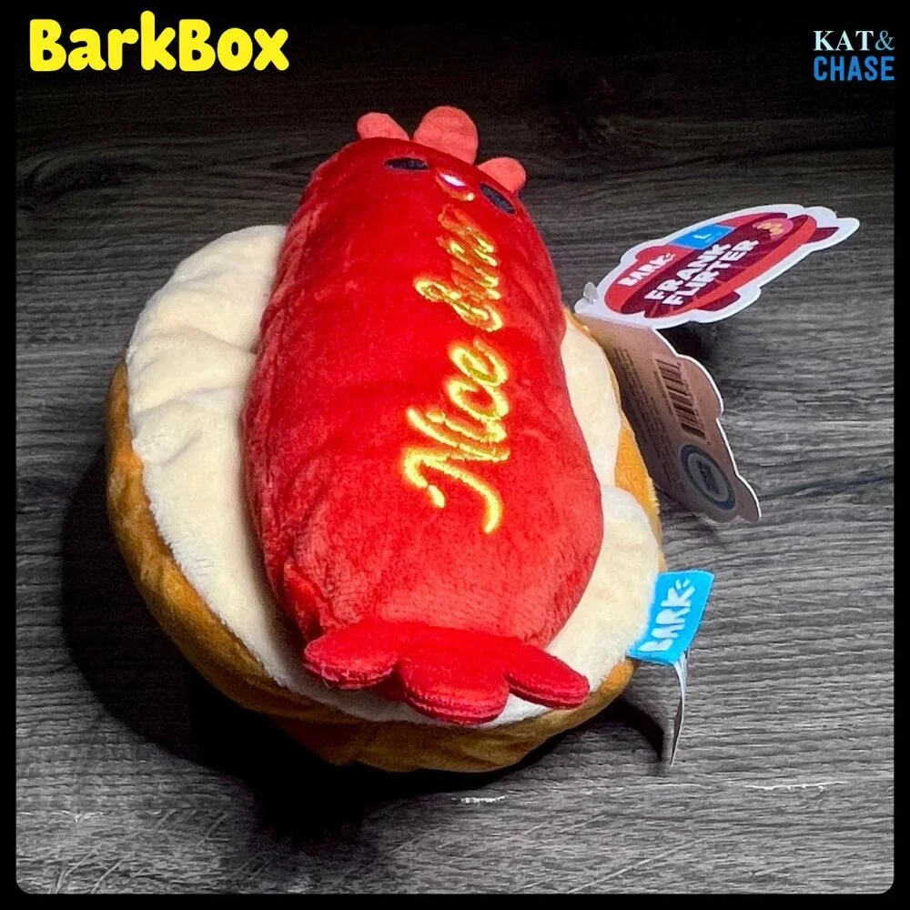 NWT Bark Box Frank Flirter L Dog Toy Large Barkyard BBQ Crinkle Squeak Hot Dog
